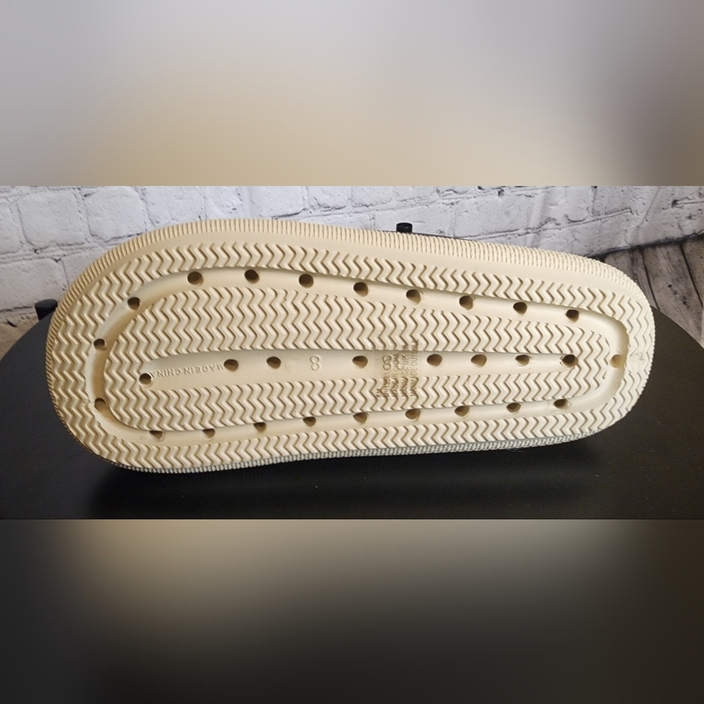 MIA Pillow slide sandalssize 8 NWT - Picture 2 of 4